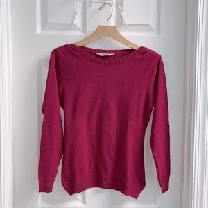 Dark pink sweatshirt